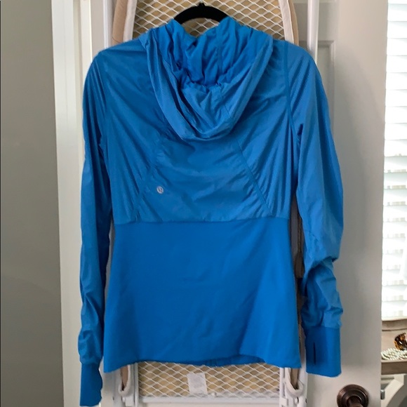 Lululemon jacket - Picture 4 of 4